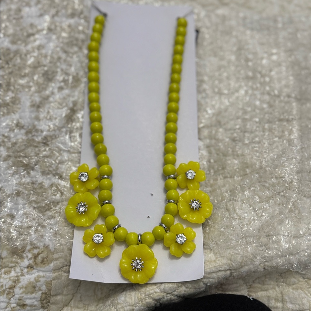 Yellow beads necklace